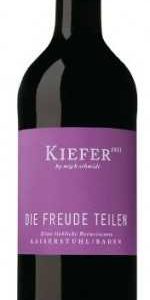 Rotweincuveé lieblich "Die Freude teilen"