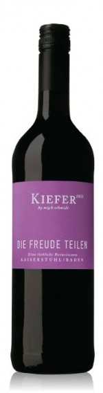 Rotweincuveé lieblich "Die Freude teilen" 1 Rotweincuveé lieblich "Die Freude teilen"