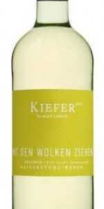 Weissweincuveé "Mit den Wolken ziehen"