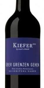 Rotweincuveé trocken "Über Grenzen gehen"